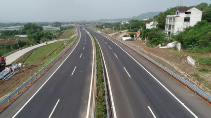 嵊州二環(huán)來(lái)了!527國(guó)道嵊州黃澤至甘霖段與楊港路東延段公路工程建成通車(chē)!